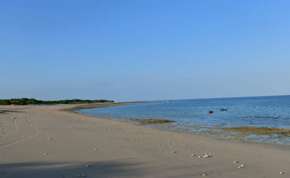 Pedamainavanilanka Beach